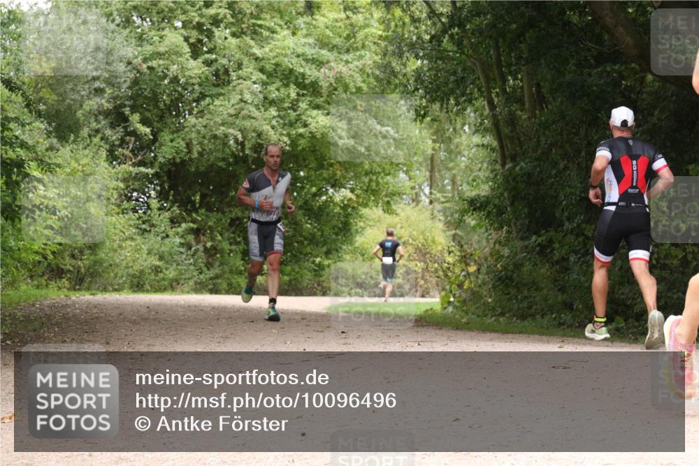 30.08.2026 - Elbe Triathlon Hamburg Antke Förster http://msf.ph/oto/10096496 30.08.2026 10:22:59 Laufen  meine-sportfotos.de