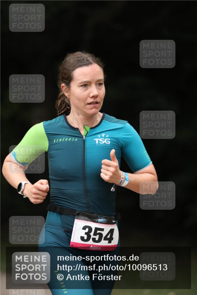 30.08.2026 - Elbe Triathlon Hamburg Antke Förster http://msf.ph/oto/10096513 30.08.2026 10:17:30 Laufen 354 meine-sportfotos.de
