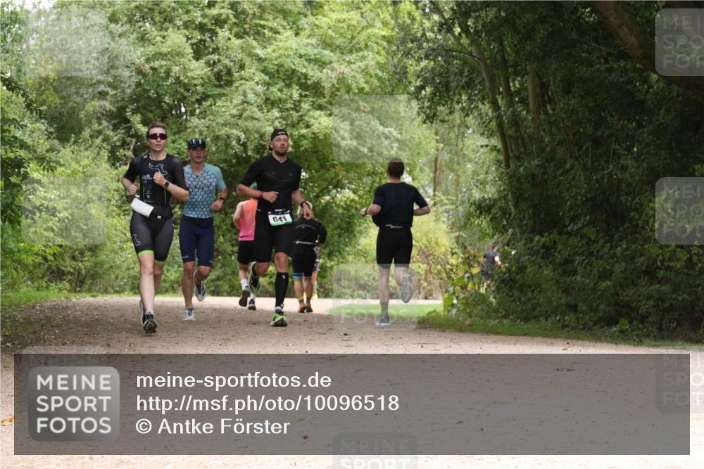 30.08.2026 - Elbe Triathlon Hamburg Antke Förster http://msf.ph/oto/10096518 30.08.2026 10:23:19 Laufen 641 meine-sportfotos.de