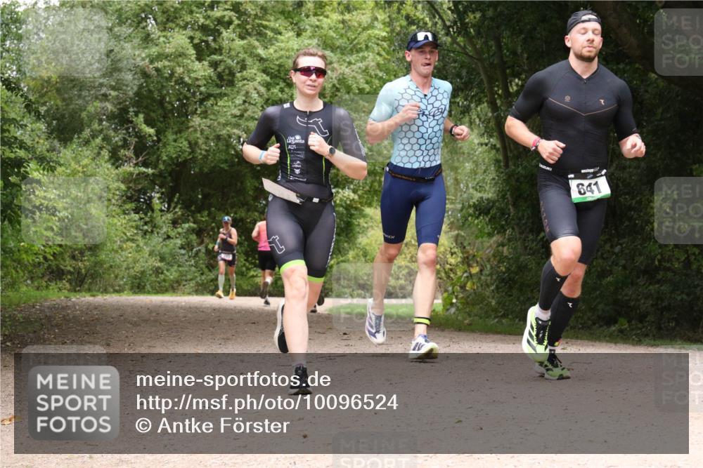 30.08.2026 - Elbe Triathlon Hamburg Antke Förster http://msf.ph/oto/10096524 30.08.2026 10:23:21 Laufen 641 meine-sportfotos.de