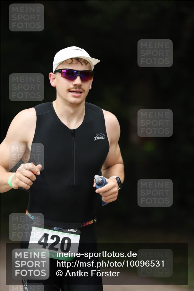 30.08.2026 - Elbe Triathlon Hamburg Antke Förster http://msf.ph/oto/10096531 30.08.2026 10:17:45 Laufen 420 meine-sportfotos.de