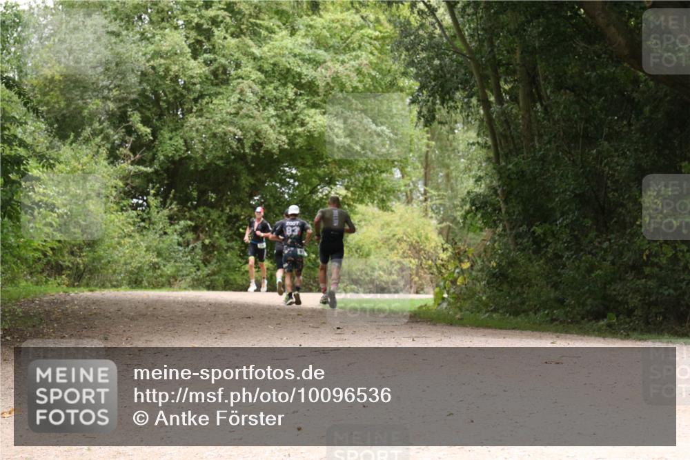 30.08.2026 - Elbe Triathlon Hamburg Antke Förster http://msf.ph/oto/10096536 30.08.2026 10:23:32 Laufen 83 meine-sportfotos.de