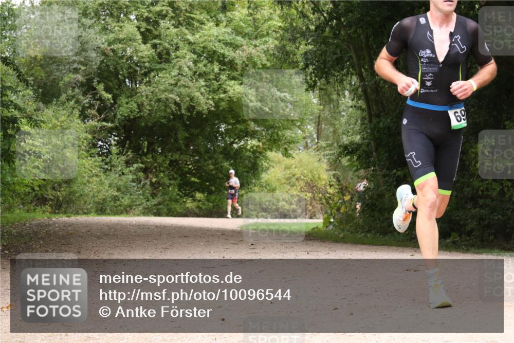 30.08.2026 - Elbe Triathlon Hamburg Antke Förster http://msf.ph/oto/10096544 30.08.2026 10:23:41 Laufen 69 meine-sportfotos.de