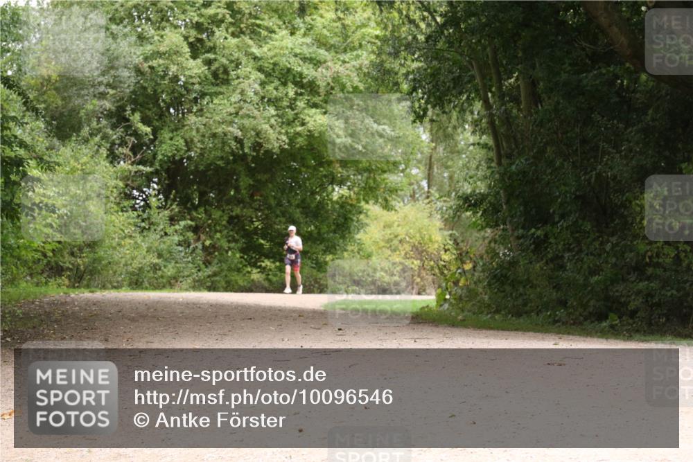 30.08.2026 - Elbe Triathlon Hamburg Antke Förster http://msf.ph/oto/10096546 30.08.2026 10:23:42 Laufen  meine-sportfotos.de