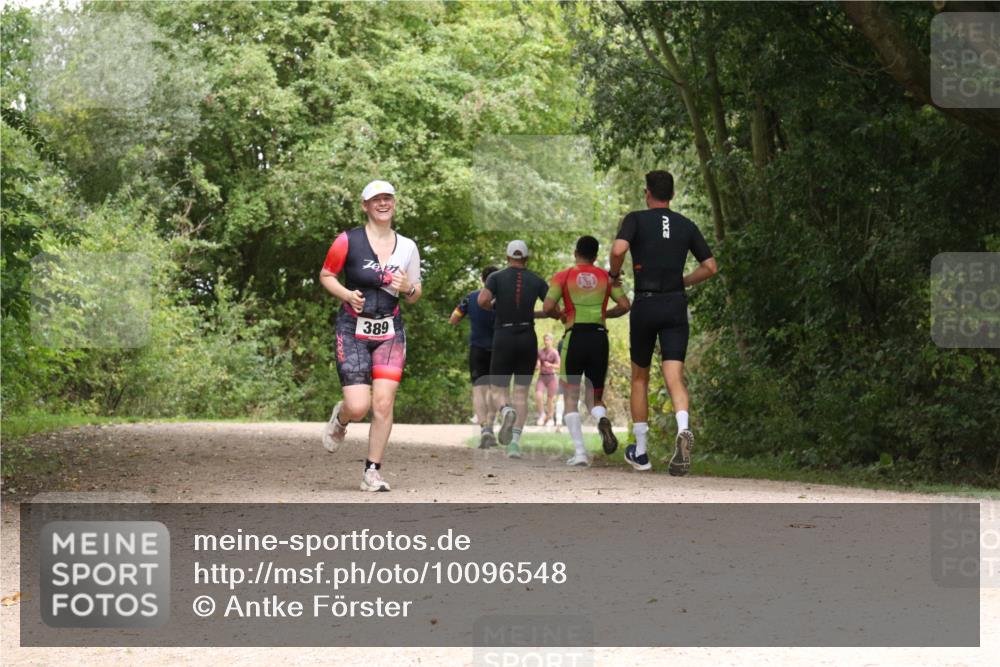 30.08.2026 - Elbe Triathlon Hamburg Antke Förster http://msf.ph/oto/10096548 30.08.2026 10:23:53 Laufen 389, 2 meine-sportfotos.de