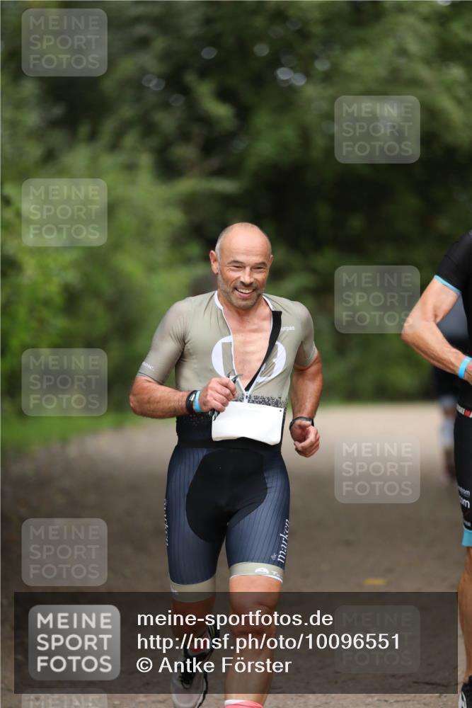 30.08.2026 - Elbe Triathlon Hamburg Antke Förster http://msf.ph/oto/10096551 30.08.2026 10:17:55 Laufen  meine-sportfotos.de