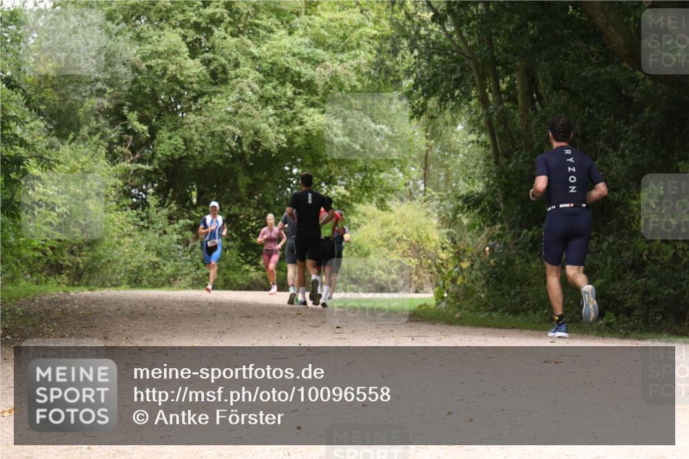 30.08.2026 - Elbe Triathlon Hamburg Antke Förster http://msf.ph/oto/10096558 30.08.2026 10:23:56 Laufen  meine-sportfotos.de