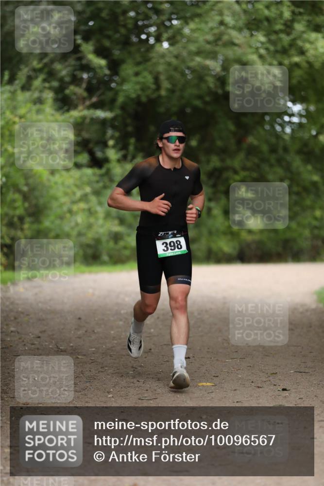 30.08.2026 - Elbe Triathlon Hamburg Antke Förster http://msf.ph/oto/10096567 30.08.2026 10:18:08 Laufen 398 meine-sportfotos.de