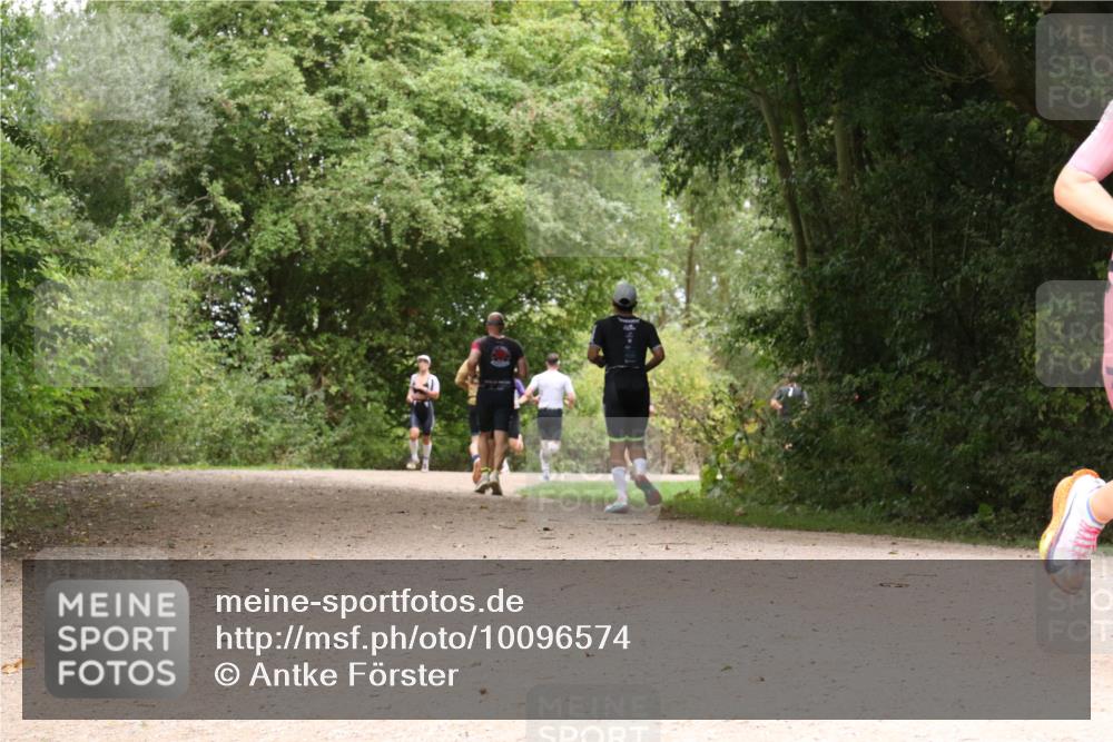 30.08.2026 - Elbe Triathlon Hamburg Antke Förster http://msf.ph/oto/10096574 30.08.2026 10:24:06 Laufen  meine-sportfotos.de