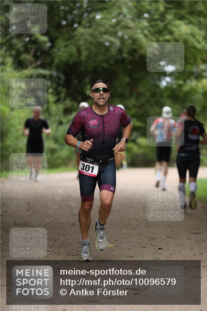 30.08.2026 - Elbe Triathlon Hamburg Antke Förster http://msf.ph/oto/10096579 30.08.2026 10:18:51 Laufen 1, 97001, 301 meine-sportfotos.de