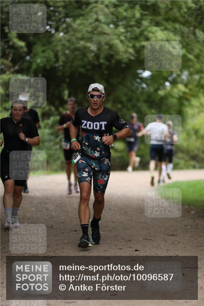 30.08.2026 - Elbe Triathlon Hamburg Antke Förster http://msf.ph/oto/10096587 30.08.2026 10:18:58 Laufen  meine-sportfotos.de