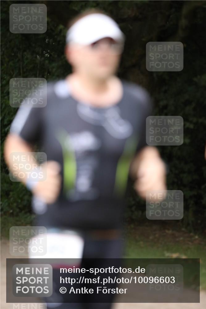 30.08.2026 - Elbe Triathlon Hamburg Antke Förster http://msf.ph/oto/10096603 30.08.2026 10:19:06 Laufen  meine-sportfotos.de