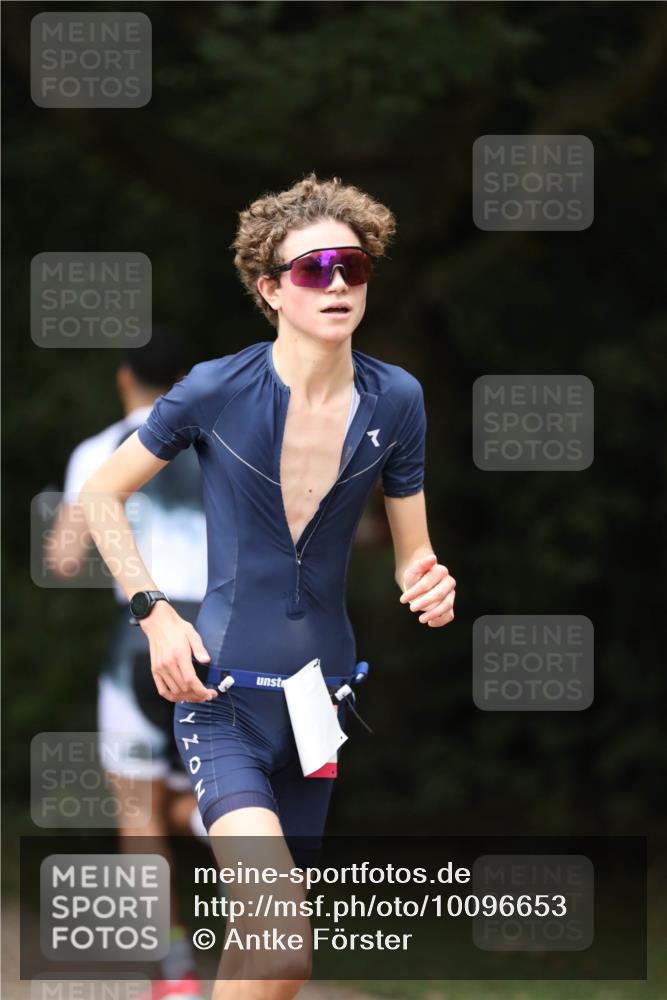 30.08.2026 - Elbe Triathlon Hamburg Antke Förster http://msf.ph/oto/10096653 30.08.2026 10:19:59 Laufen  meine-sportfotos.de