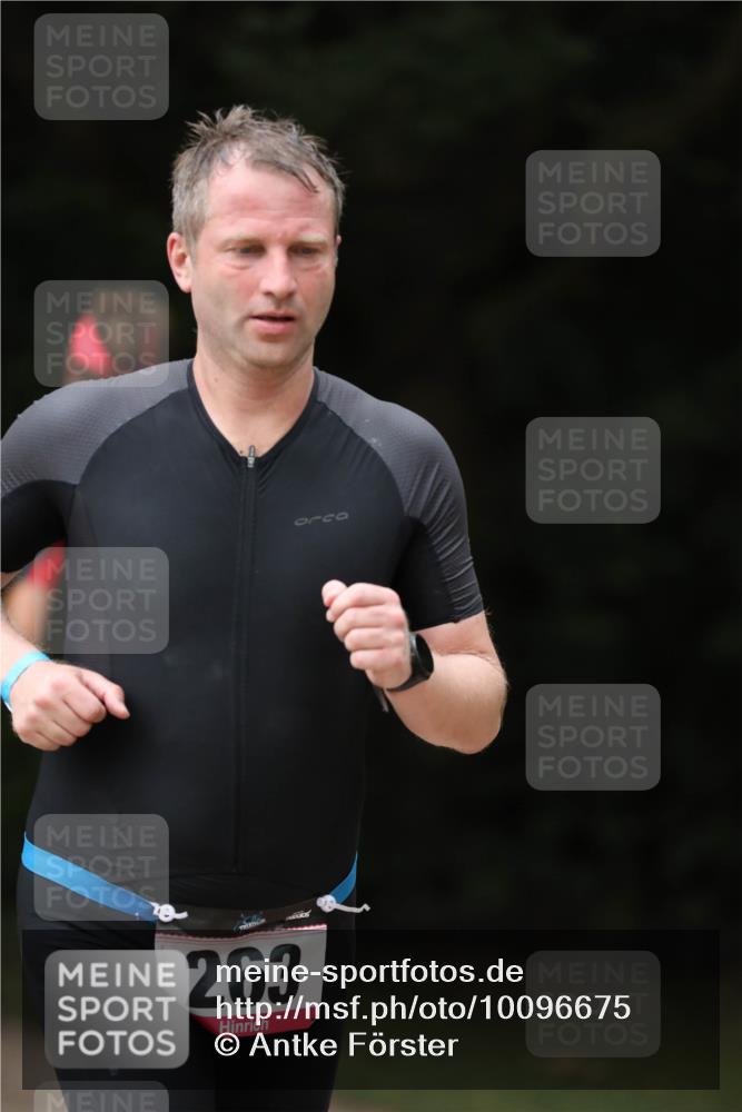 30.08.2026 - Elbe Triathlon Hamburg Antke Förster http://msf.ph/oto/10096675 30.08.2026 10:20:37 Laufen 263 meine-sportfotos.de