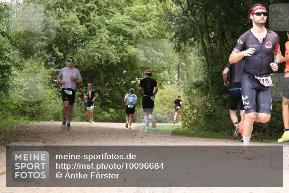 30.08.2026 - Elbe Triathlon Hamburg Antke Förster http://msf.ph/oto/10096684 30.08.2026 10:26:09 Laufen 543, 869, 18 meine-sportfotos.de