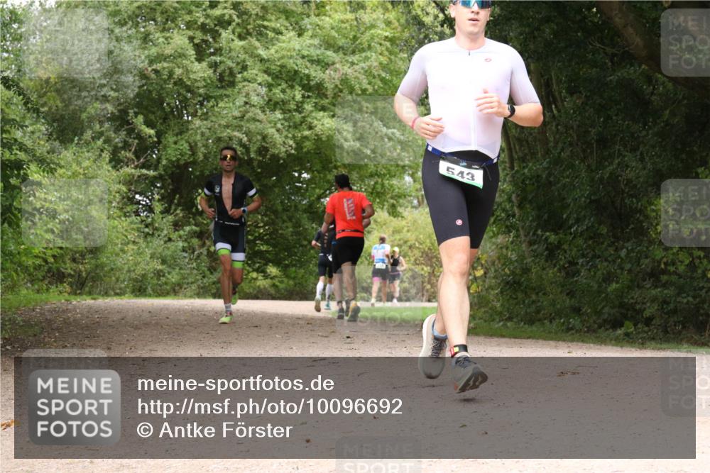 30.08.2026 - Elbe Triathlon Hamburg Antke Förster http://msf.ph/oto/10096692 30.08.2026 10:26:13 Laufen 543 meine-sportfotos.de
