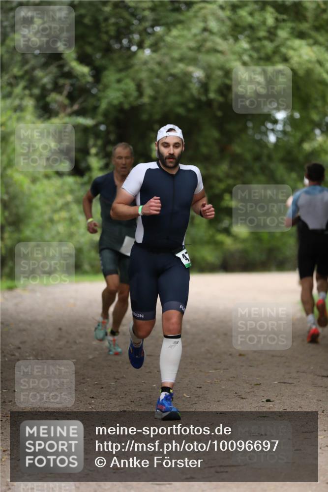 30.08.2026 - Elbe Triathlon Hamburg Antke Förster http://msf.ph/oto/10096697 30.08.2026 10:21:14 Laufen  meine-sportfotos.de