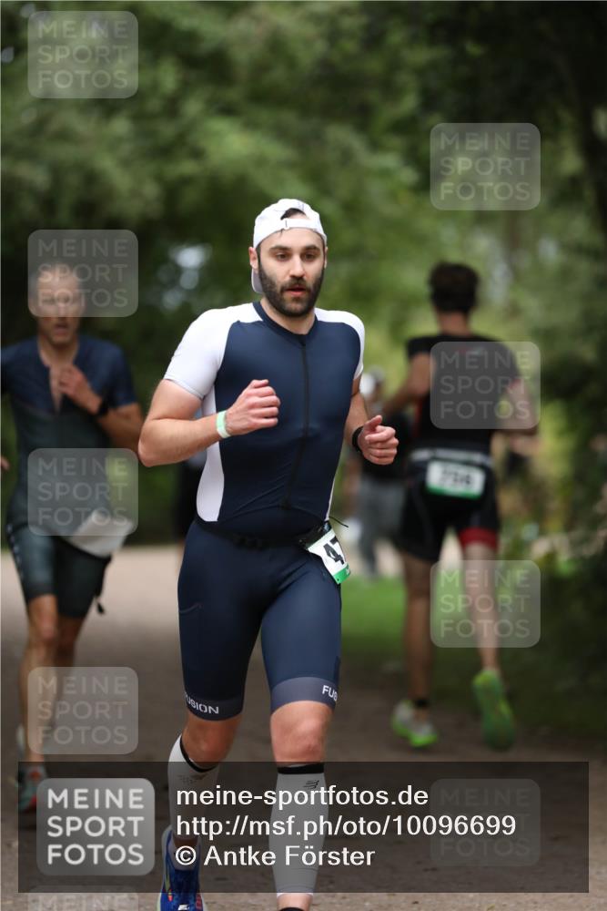 30.08.2026 - Elbe Triathlon Hamburg Antke Förster http://msf.ph/oto/10096699 30.08.2026 10:21:16 Laufen  meine-sportfotos.de