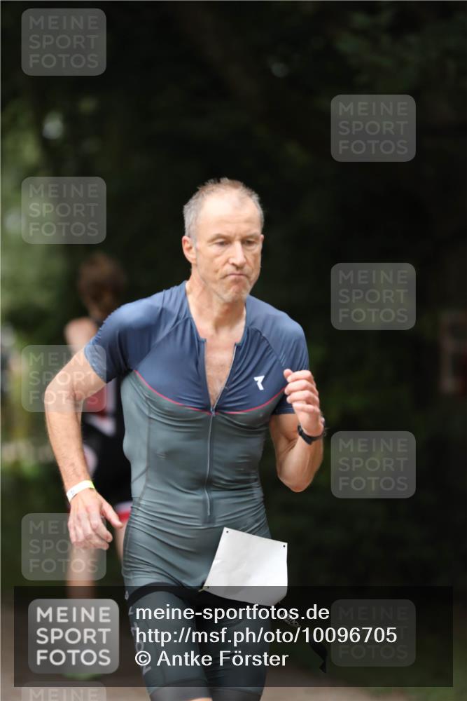30.08.2026 - Elbe Triathlon Hamburg Antke Förster http://msf.ph/oto/10096705 30.08.2026 10:21:18 Laufen  meine-sportfotos.de