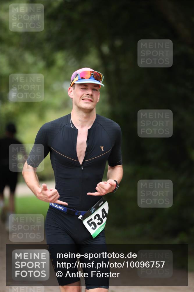 30.08.2026 - Elbe Triathlon Hamburg Antke Förster http://msf.ph/oto/10096757 30.08.2026 10:22:18 Laufen 534 meine-sportfotos.de