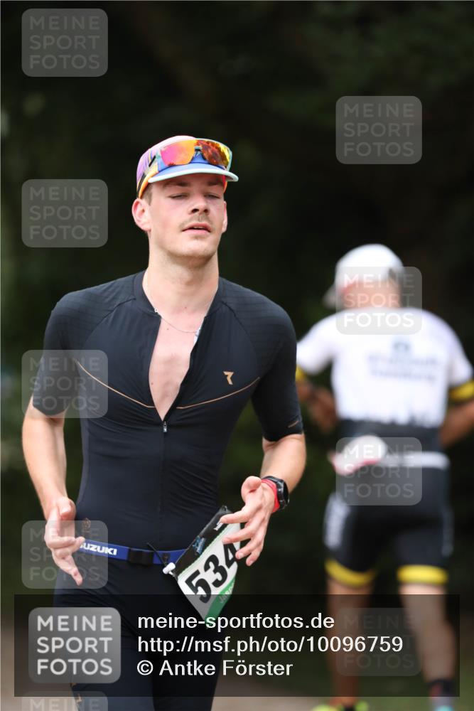 30.08.2026 - Elbe Triathlon Hamburg Antke Förster http://msf.ph/oto/10096759 30.08.2026 10:22:18 Laufen 534 meine-sportfotos.de