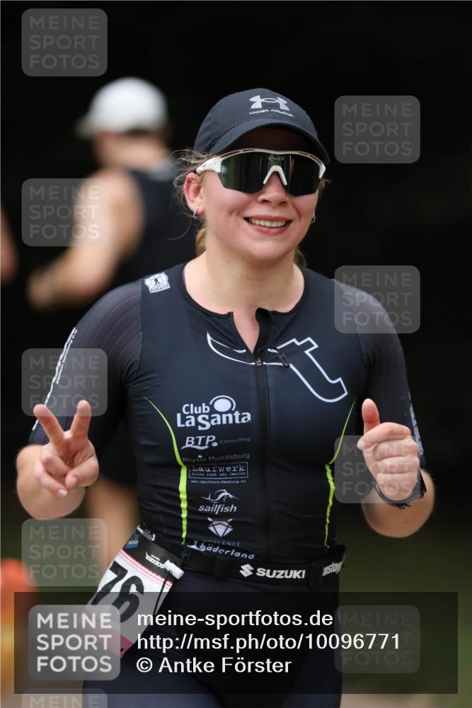 30.08.2026 - Elbe Triathlon Hamburg Antke Förster http://msf.ph/oto/10096771 30.08.2026 10:22:25 Laufen 76 meine-sportfotos.de