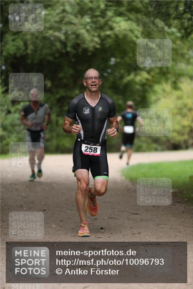 30.08.2026 - Elbe Triathlon Hamburg Antke Förster http://msf.ph/oto/10096793 30.08.2026 10:22:58 Laufen 258 meine-sportfotos.de