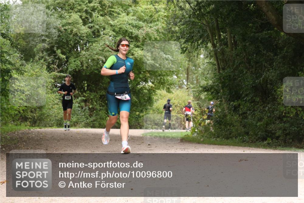 30.08.2026 - Elbe Triathlon Hamburg Antke Förster http://msf.ph/oto/10096800 30.08.2026 10:27:47 Laufen 481, 52 meine-sportfotos.de