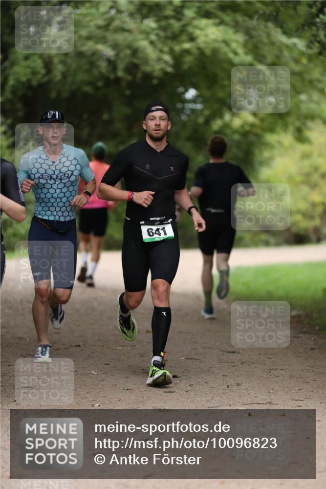 30.08.2026 - Elbe Triathlon Hamburg Antke Förster http://msf.ph/oto/10096823 30.08.2026 10:23:19 Laufen 641 meine-sportfotos.de