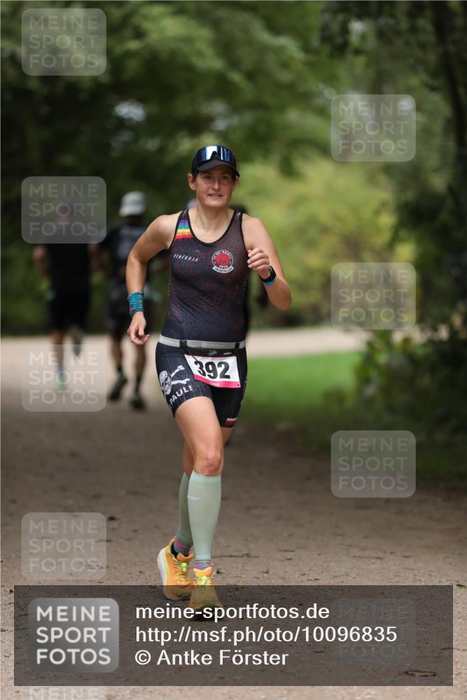 30.08.2026 - Elbe Triathlon Hamburg Antke Förster http://msf.ph/oto/10096835 30.08.2026 10:23:30 Laufen 392 meine-sportfotos.de