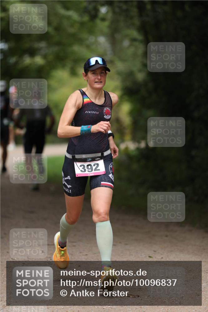 30.08.2026 - Elbe Triathlon Hamburg Antke Förster http://msf.ph/oto/10096837 30.08.2026 10:23:31 Laufen 392 meine-sportfotos.de