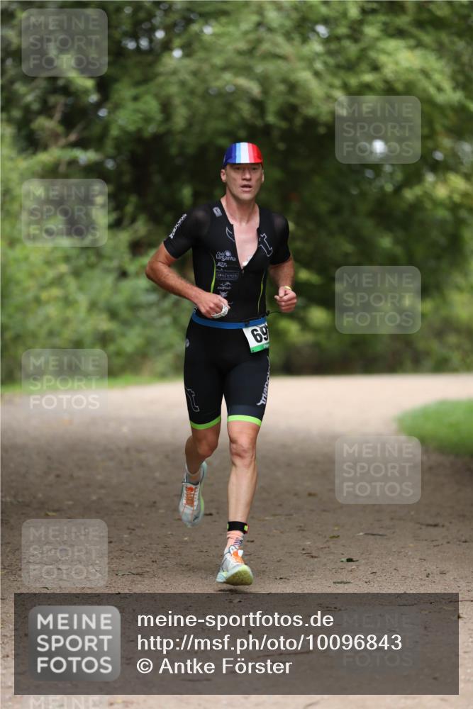 30.08.2026 - Elbe Triathlon Hamburg Antke Förster http://msf.ph/oto/10096843 30.08.2026 10:23:40 Laufen 30, 69 meine-sportfotos.de