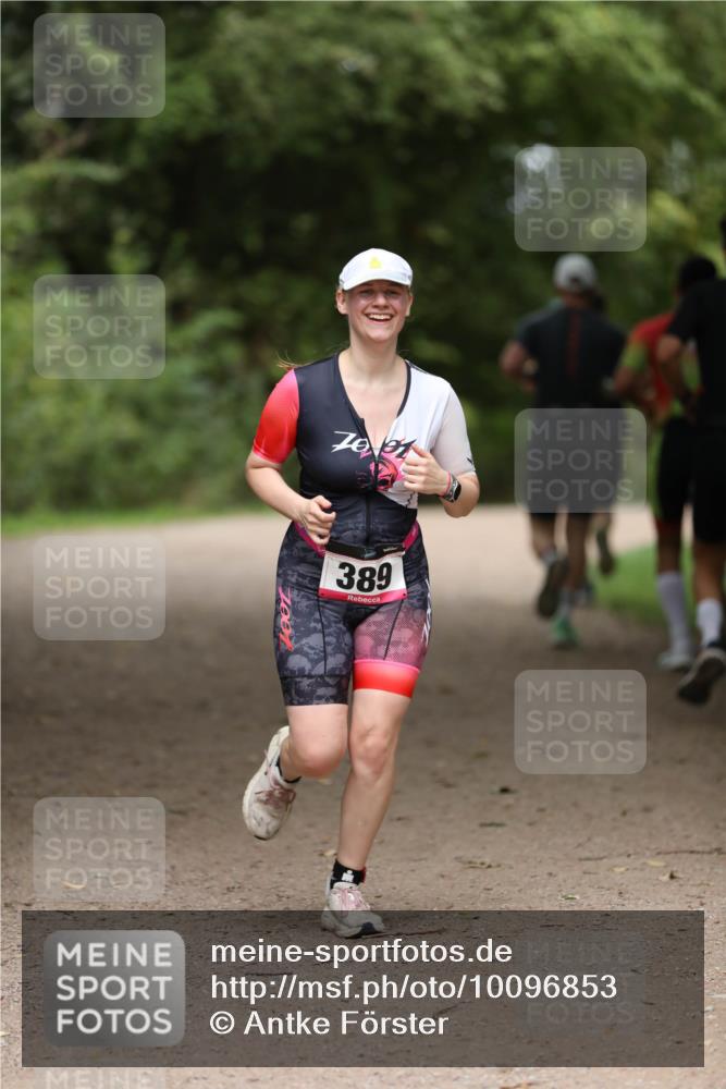 30.08.2026 - Elbe Triathlon Hamburg Antke Förster http://msf.ph/oto/10096853 30.08.2026 10:23:53 Laufen 70, 01, 389 meine-sportfotos.de