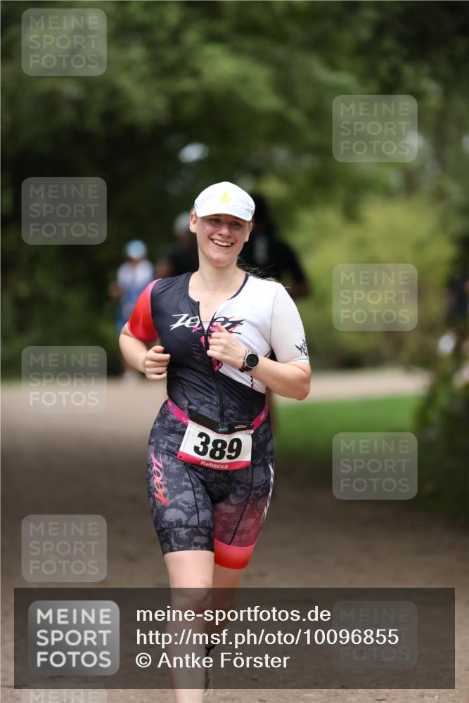 30.08.2026 - Elbe Triathlon Hamburg Antke Förster http://msf.ph/oto/10096855 30.08.2026 10:23:54 Laufen 389 meine-sportfotos.de