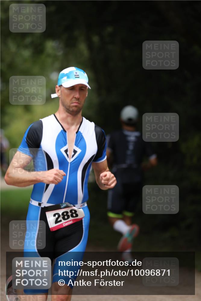 30.08.2026 - Elbe Triathlon Hamburg Antke Förster http://msf.ph/oto/10096871 30.08.2026 10:24:03 Laufen 288 meine-sportfotos.de