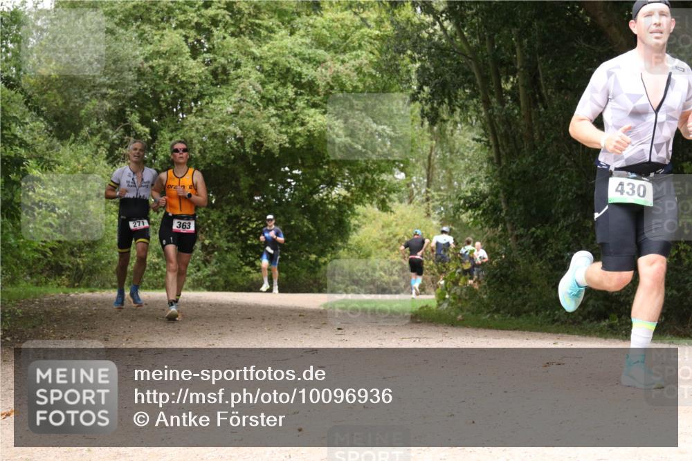 30.08.2026 - Elbe Triathlon Hamburg Antke Förster http://msf.ph/oto/10096936 30.08.2026 10:30:18 Laufen 271, 363, 430 meine-sportfotos.de