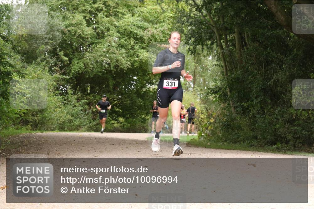 30.08.2026 - Elbe Triathlon Hamburg Antke Förster http://msf.ph/oto/10096994 30.08.2026 10:30:49 Laufen 331 meine-sportfotos.de