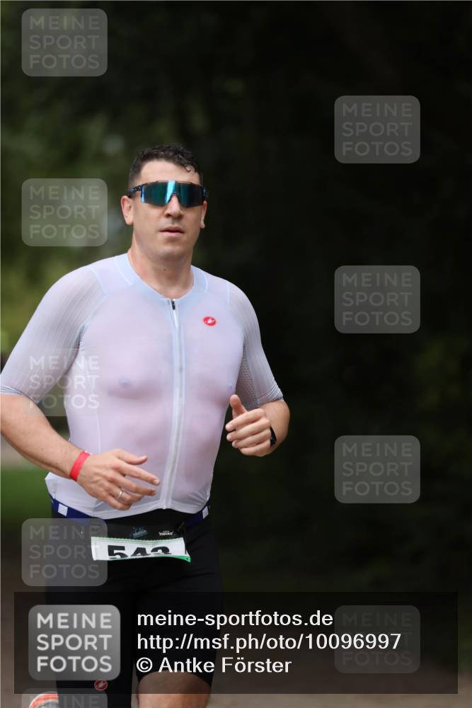 30.08.2026 - Elbe Triathlon Hamburg Antke Förster http://msf.ph/oto/10096997 30.08.2026 10:26:13 Laufen  meine-sportfotos.de