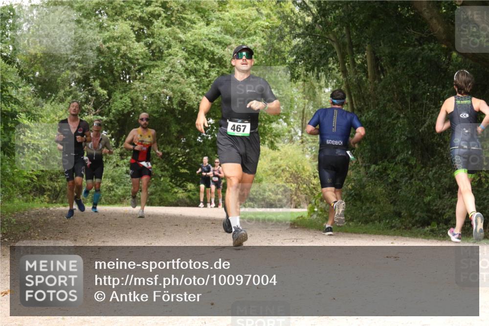 30.08.2026 - Elbe Triathlon Hamburg Antke Förster http://msf.ph/oto/10097004 30.08.2026 10:30:59 Laufen 467 meine-sportfotos.de