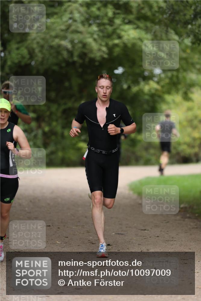 30.08.2026 - Elbe Triathlon Hamburg Antke Förster http://msf.ph/oto/10097009 30.08.2026 10:26:27 Laufen 0 meine-sportfotos.de