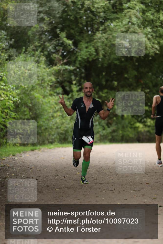 30.08.2026 - Elbe Triathlon Hamburg Antke Förster http://msf.ph/oto/10097023 30.08.2026 10:26:42 Laufen  meine-sportfotos.de