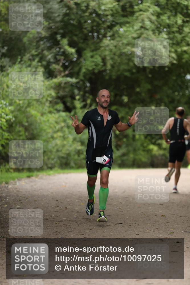 30.08.2026 - Elbe Triathlon Hamburg Antke Förster http://msf.ph/oto/10097025 30.08.2026 10:26:42 Laufen  meine-sportfotos.de