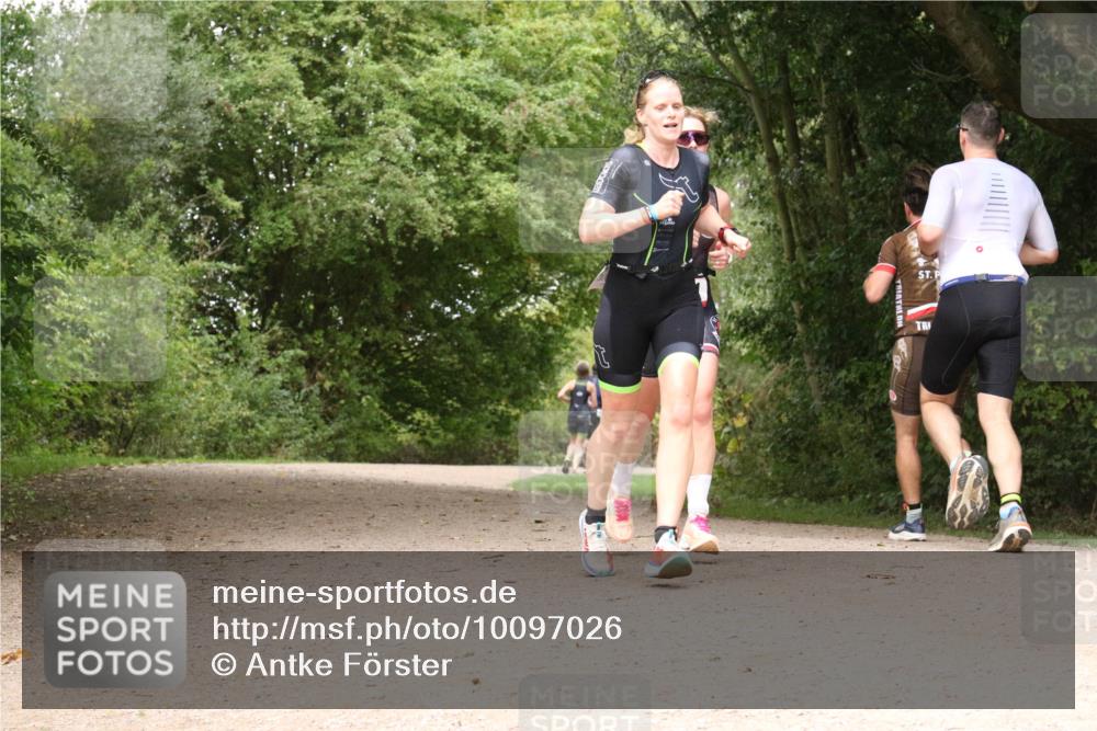 30.08.2026 - Elbe Triathlon Hamburg Antke Förster http://msf.ph/oto/10097026 30.08.2026 10:31:10 Laufen  meine-sportfotos.de