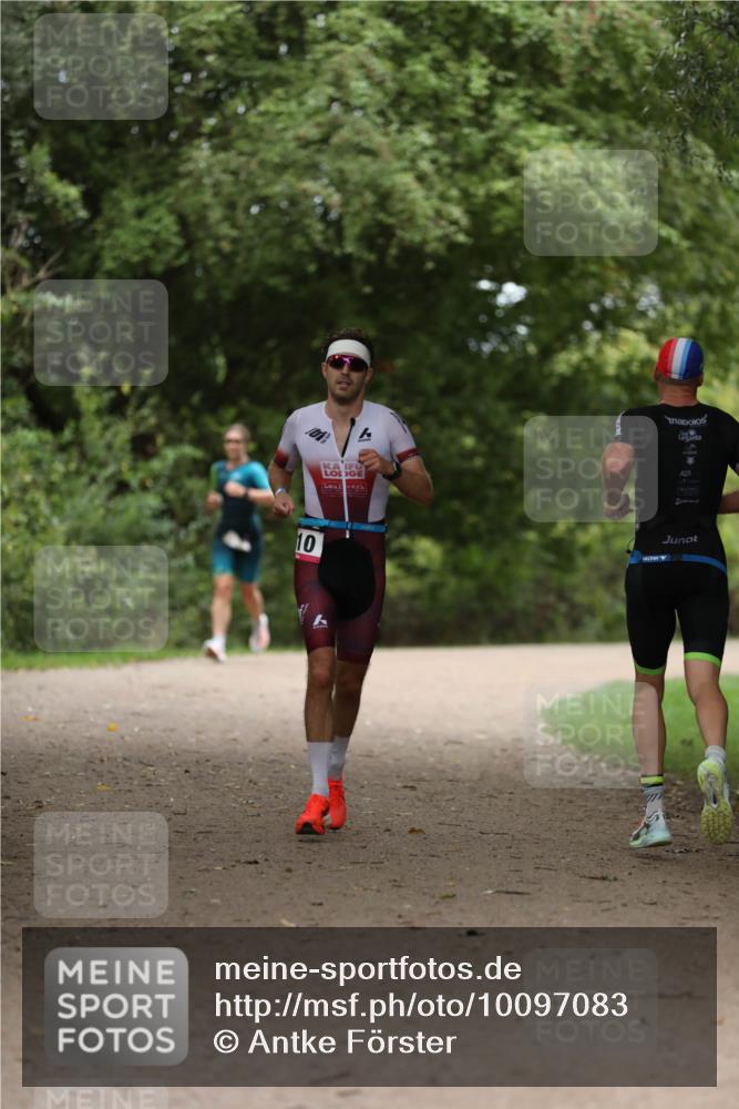 30.08.2026 - Elbe Triathlon Hamburg Antke Förster http://msf.ph/oto/10097083 30.08.2026 10:27:38 Laufen 10 meine-sportfotos.de