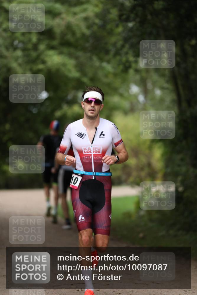 30.08.2026 - Elbe Triathlon Hamburg Antke Förster http://msf.ph/oto/10097087 30.08.2026 10:27:40 Laufen 10 meine-sportfotos.de