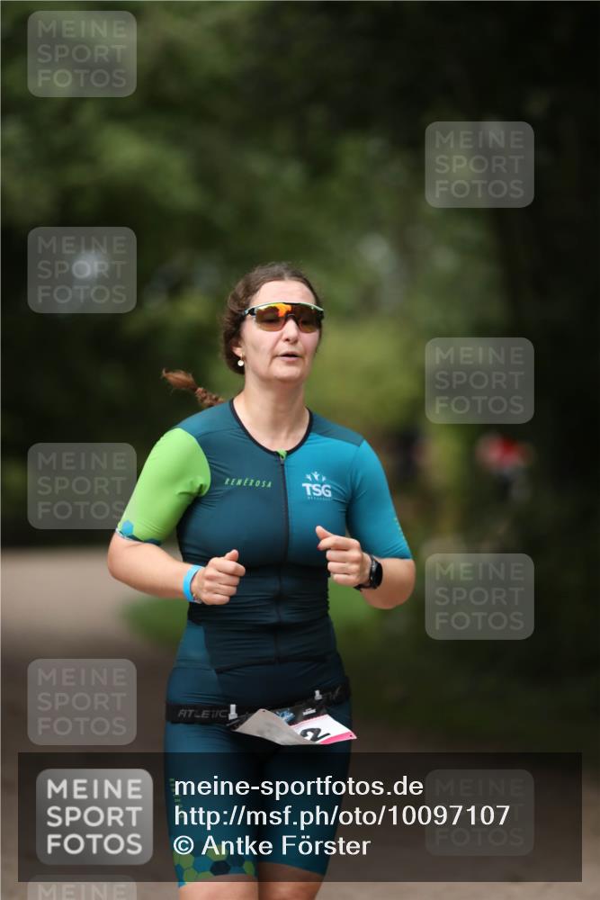 30.08.2026 - Elbe Triathlon Hamburg Antke Förster http://msf.ph/oto/10097107 30.08.2026 10:27:49 Laufen  meine-sportfotos.de