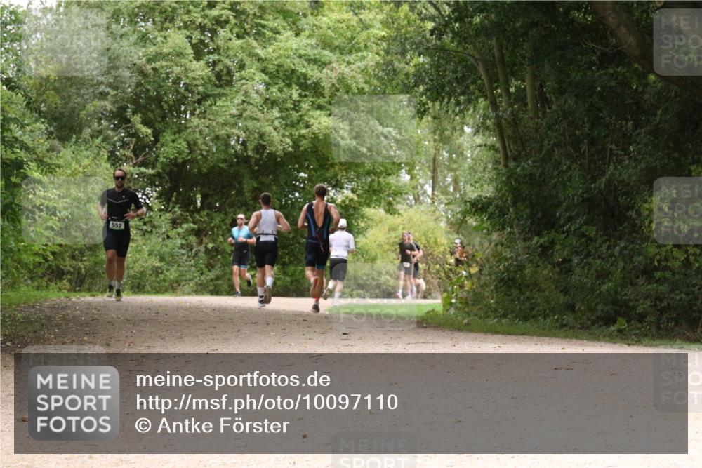 30.08.2026 - Elbe Triathlon Hamburg Antke Förster http://msf.ph/oto/10097110 30.08.2026 10:32:47 Laufen 552 meine-sportfotos.de