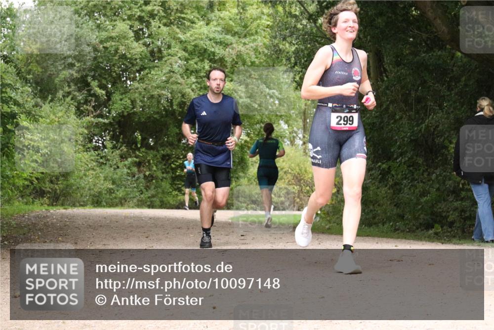 30.08.2026 - Elbe Triathlon Hamburg Antke Förster http://msf.ph/oto/10097148 30.08.2026 10:33:10 Laufen 299 meine-sportfotos.de