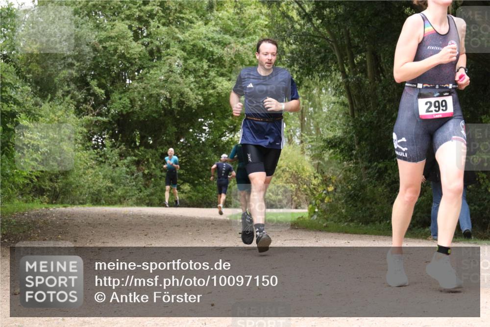 30.08.2026 - Elbe Triathlon Hamburg Antke Förster http://msf.ph/oto/10097150 30.08.2026 10:33:11 Laufen 299 meine-sportfotos.de