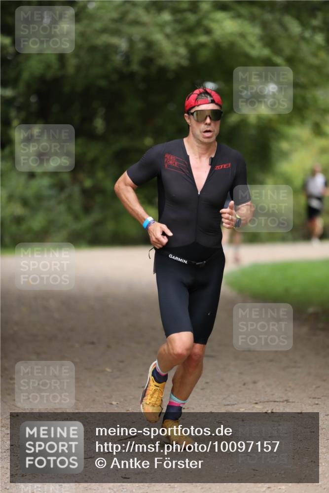 30.08.2026 - Elbe Triathlon Hamburg Antke Förster http://msf.ph/oto/10097157 30.08.2026 10:28:34 Laufen 3 meine-sportfotos.de